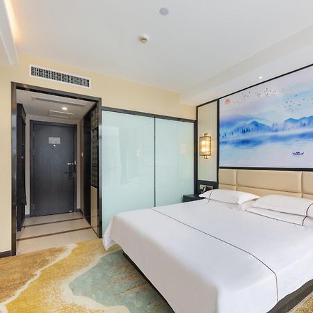 Yiwu Luckbear Hotel Экстерьер фото