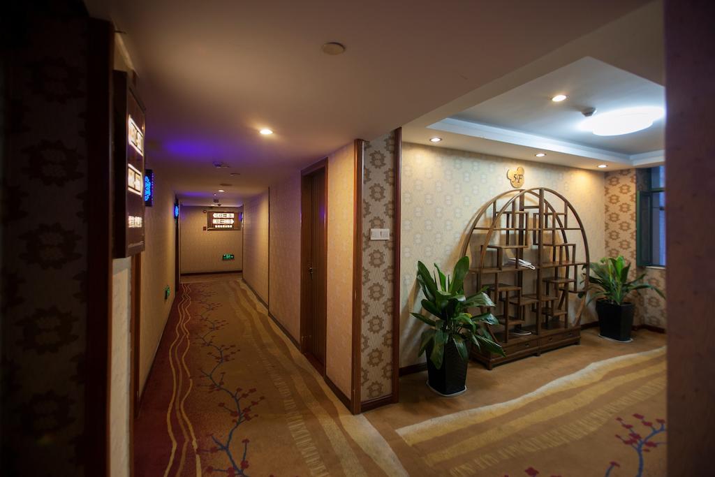 Yiwu Luckbear Hotel Экстерьер фото
