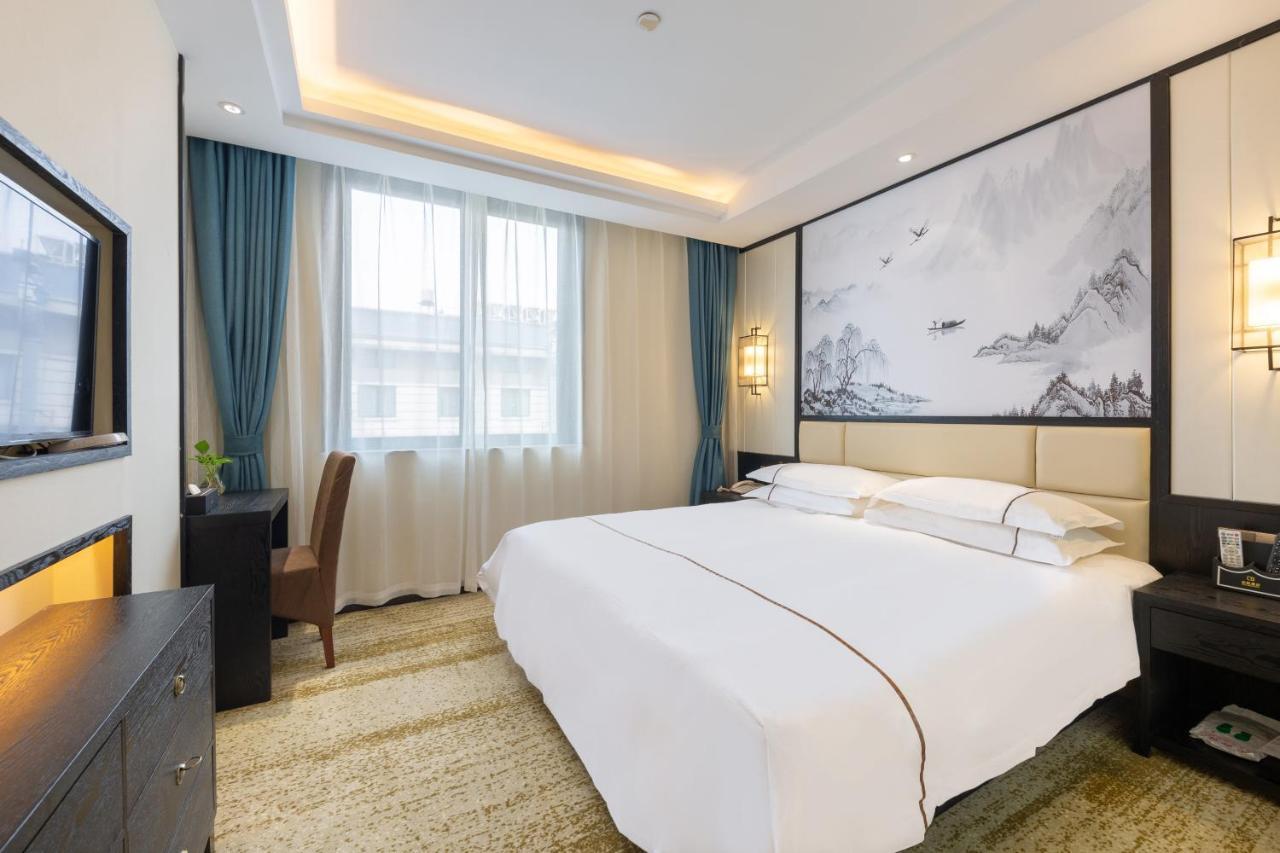 Yiwu Luckbear Hotel Экстерьер фото