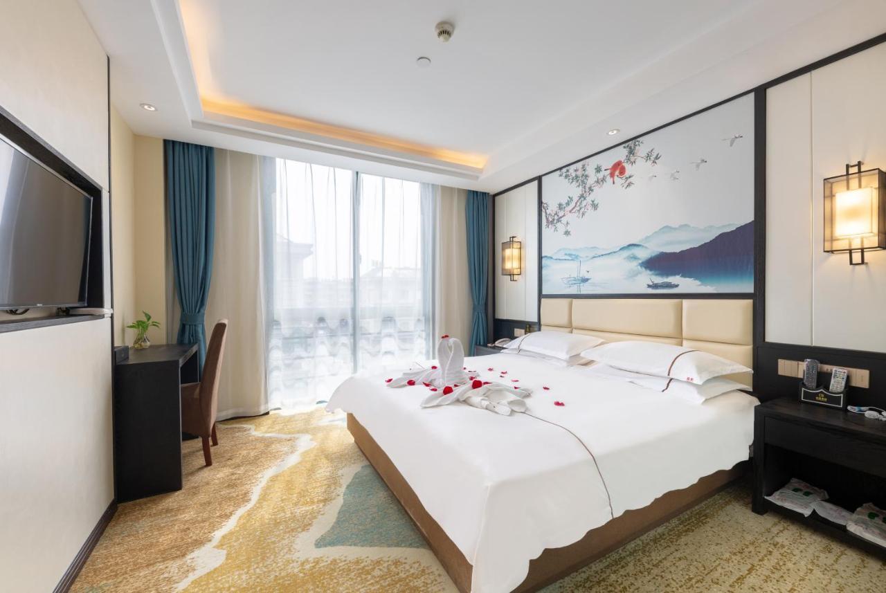 Yiwu Luckbear Hotel Экстерьер фото